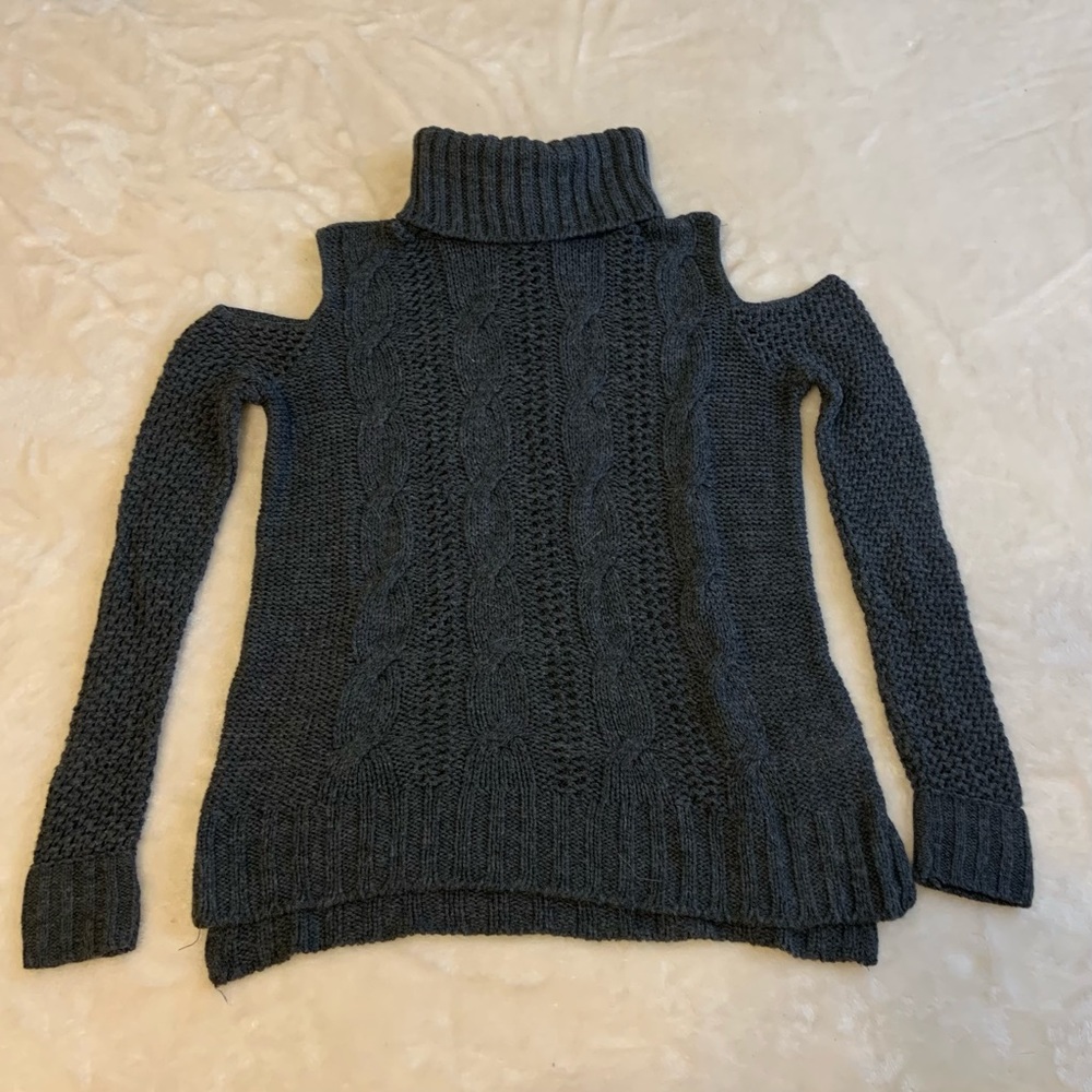 Open Shoulder Turtle Neck Sweater AEO